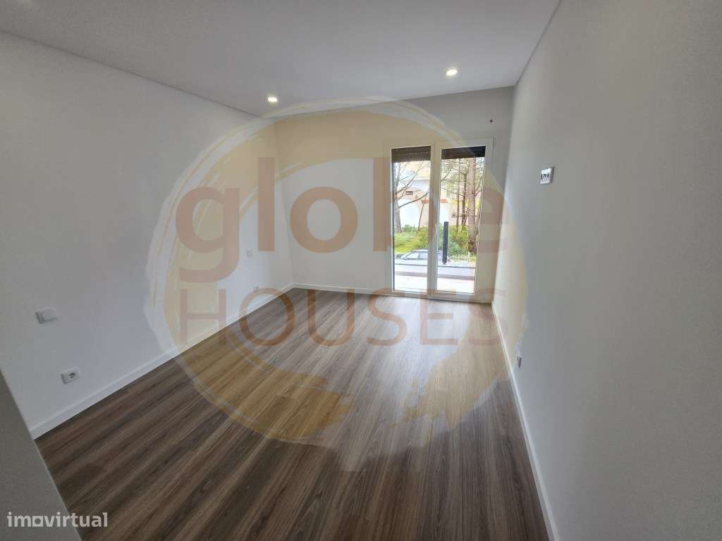 Moradia T3+1 com Piscina e Garagem - Lagoa de Albufeira-10
