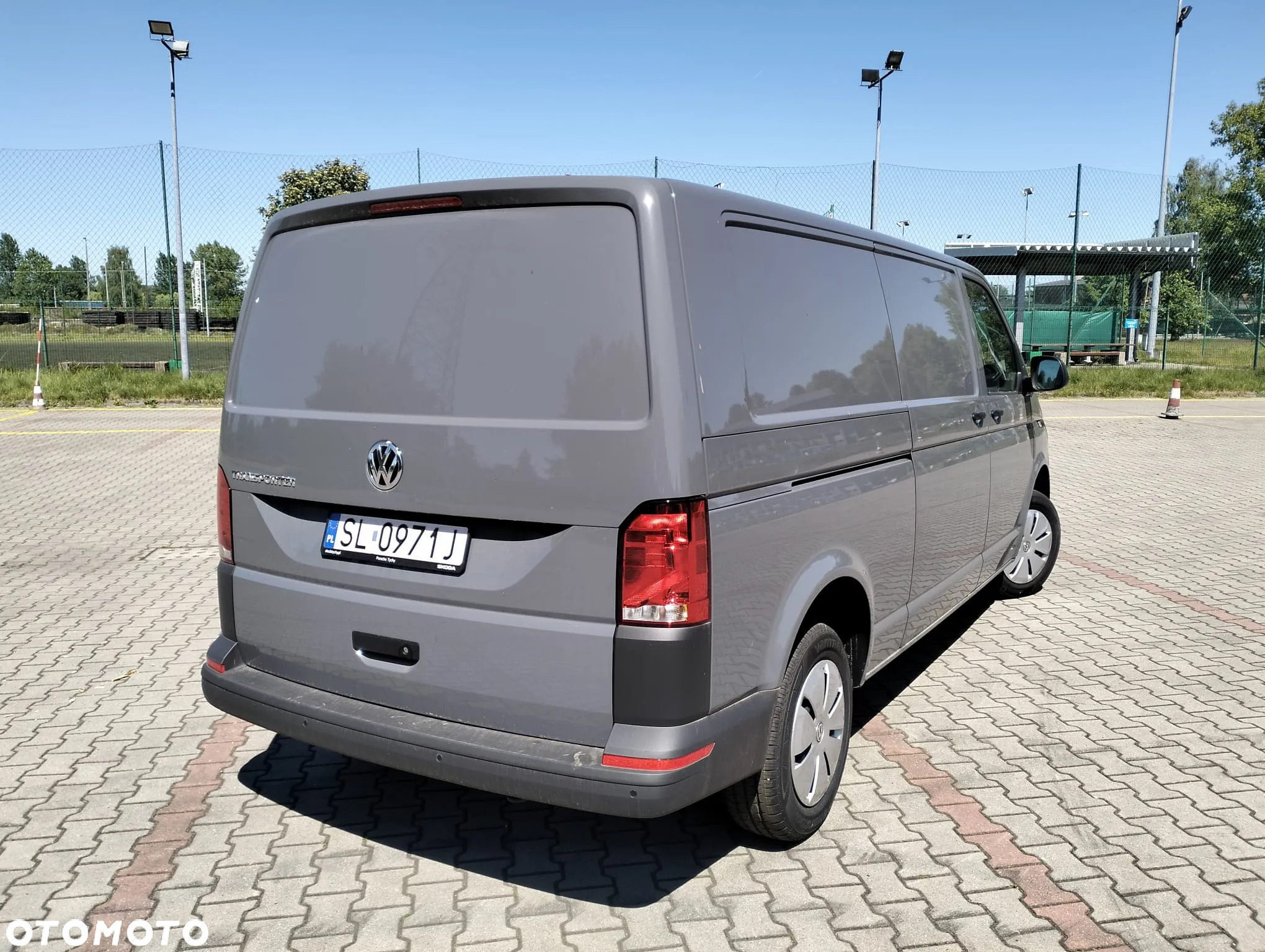 Volkswagen Transporter - 4