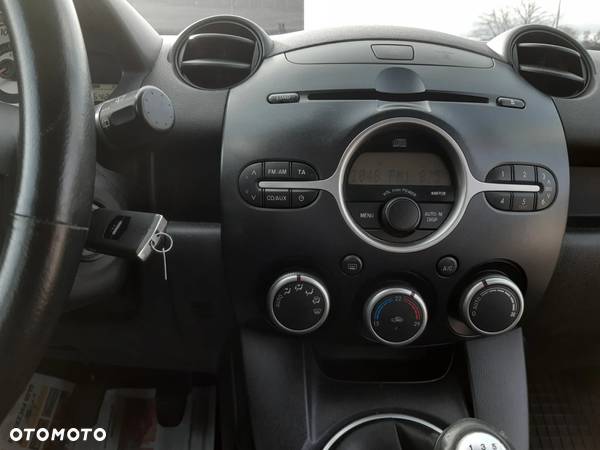 Mazda 2 1.3 Exclusive - 20