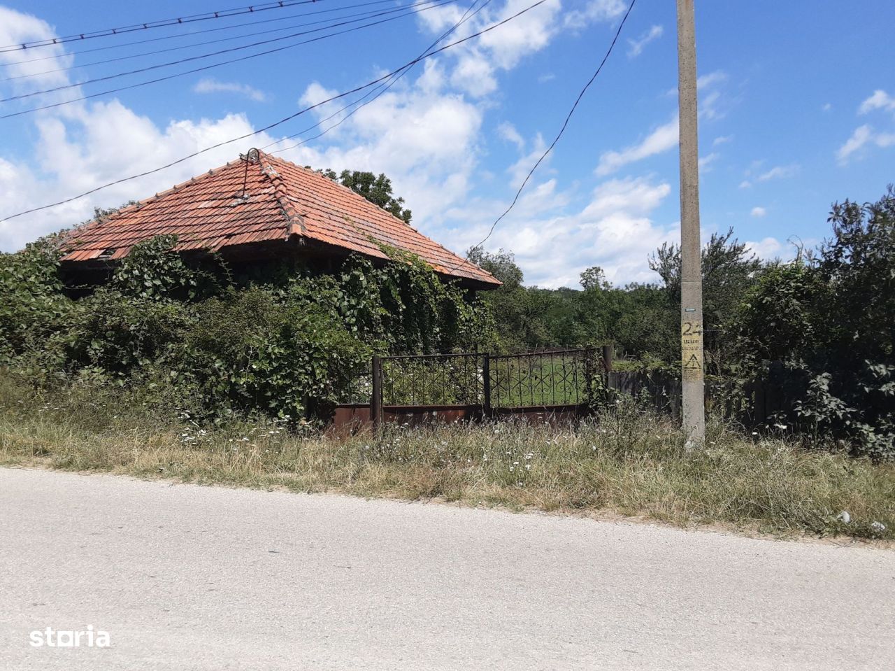 Casa si teren, Crasna, judetul Gorj - licitatie 05.06