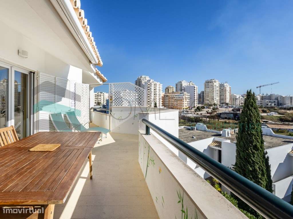 Apartamento Duplex com Terraço Panorâmico e Acesso Privado à Praia-...-32