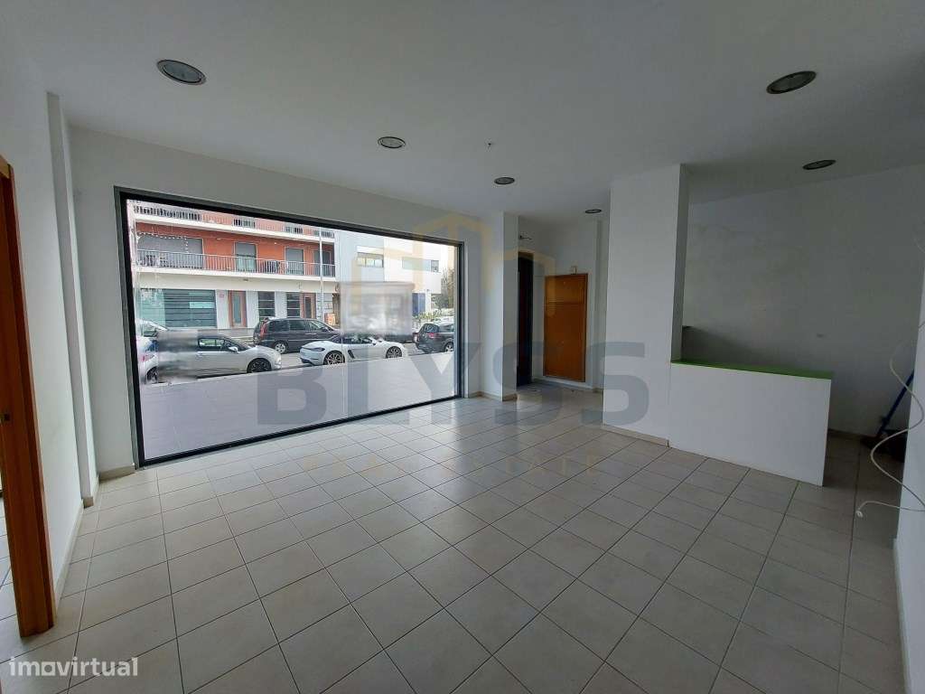 Loja com 130 m2 para comércio em Odivelas. - Grande imagem: 5/18