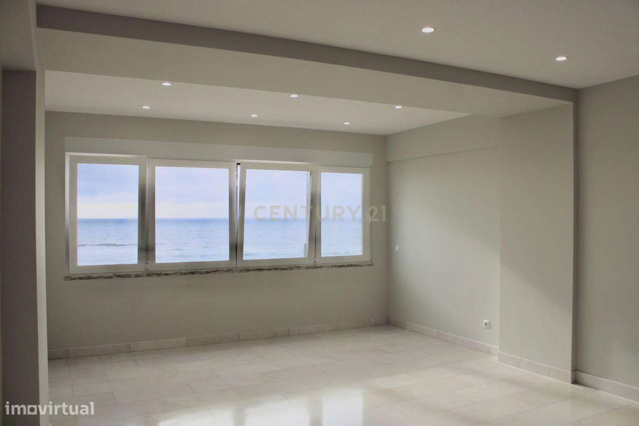 Apartamento T0 transformado em T1, remodelado, Costa da Caparica-9