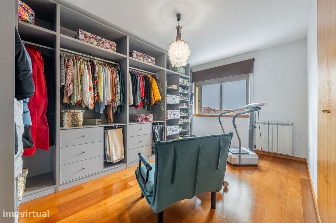Apartamento T4 com 2 Suites a poucos minutos do Centro de Braga-19