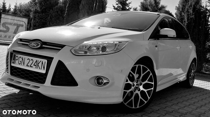 Ford Focus 1.0 EcoBoost Start-Stopp-System ST-Line - 2