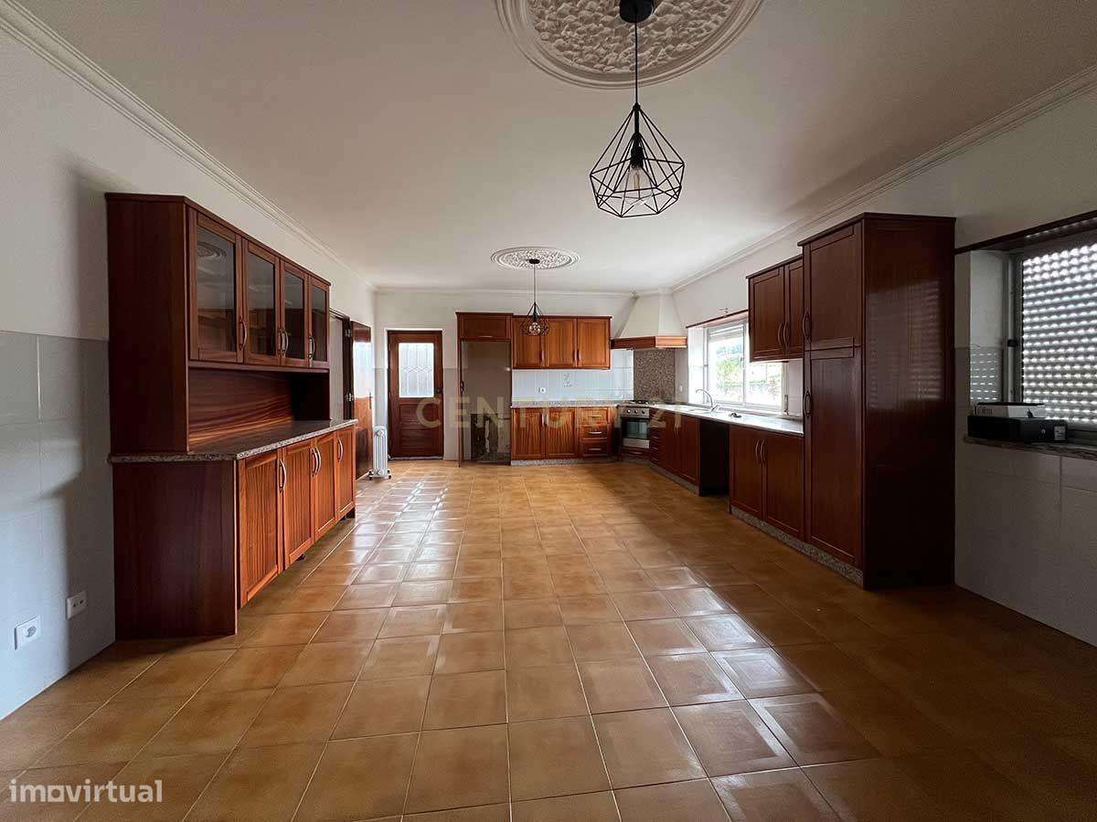 Moradia com Potencial em Rechaldeira, Vilar - Cadaval - Grande imagem: 5/50