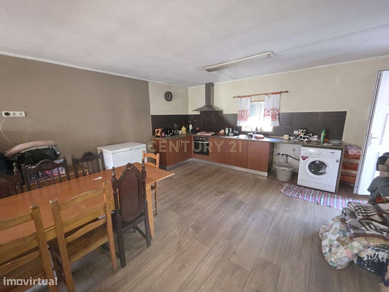 Casa T5 em Sobreira, Paredes - Oportunidade Única!-11