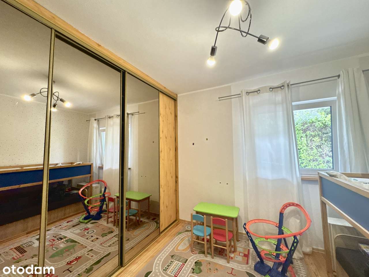 4 pokoje z ogródkiem w zielonej okolicy-6