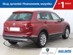 Volkswagen Tiguan - 6