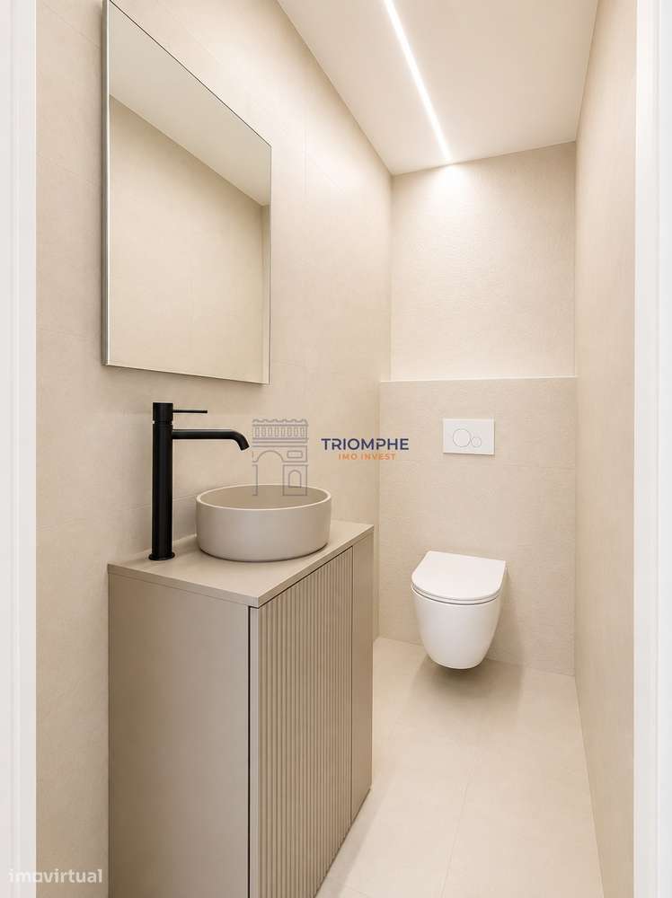 Apartamento T3 totalmente remodelado com duas varandas-7