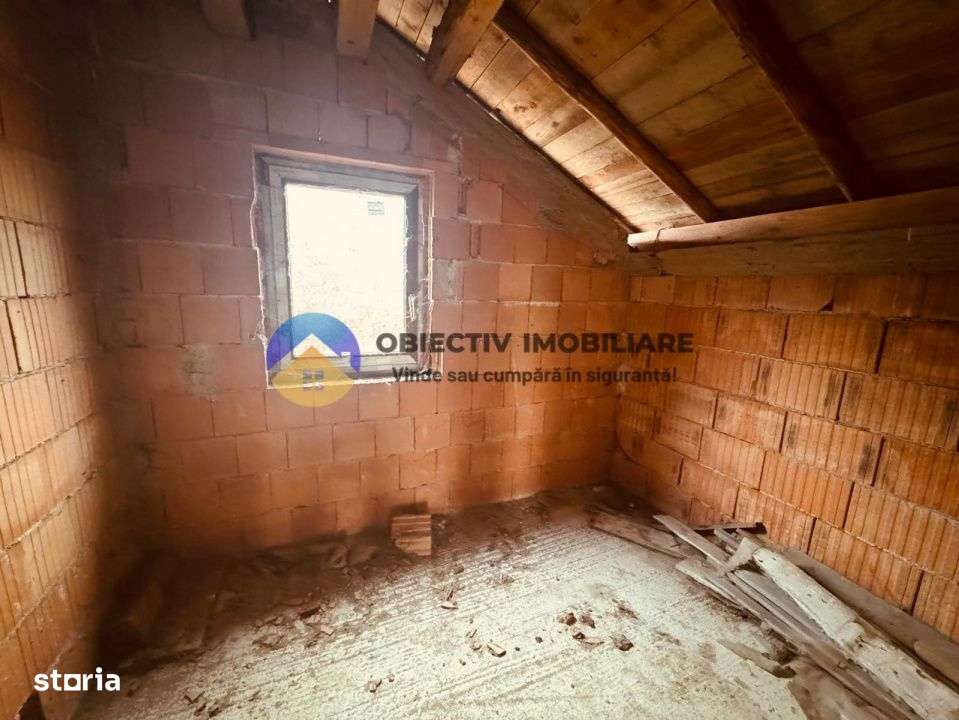 Vila la rosu  + teren 500 mp de vanzare – Zona Fermelor-6