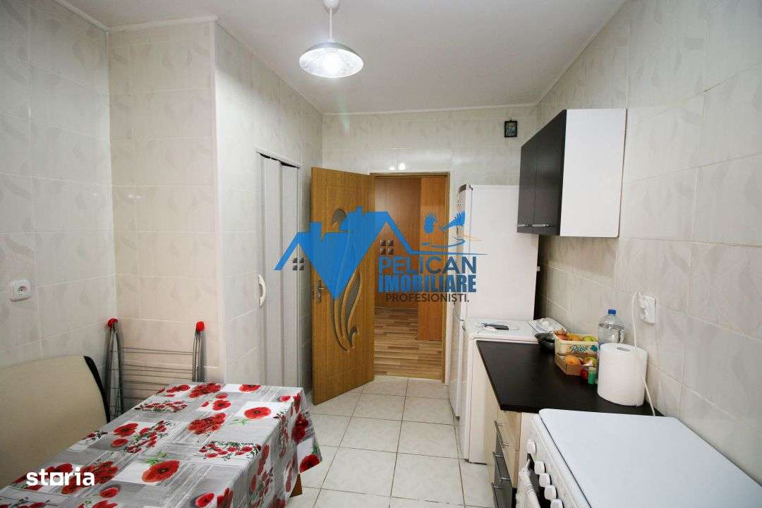 Vest, U-uri, 3 camere, decomandat, renovat-10