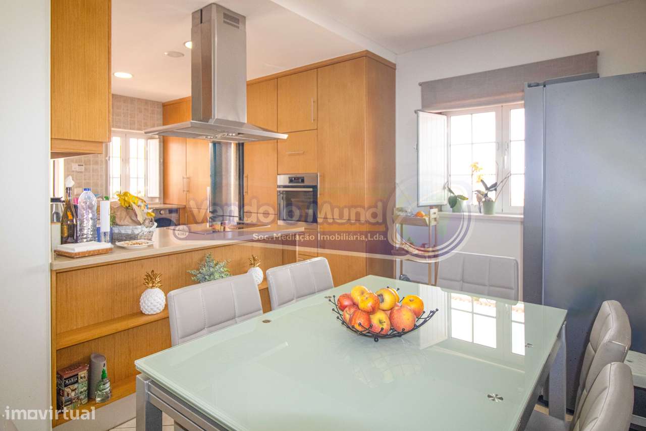 Moradia T3+1 em Foros de Salvaterra (F837)-11