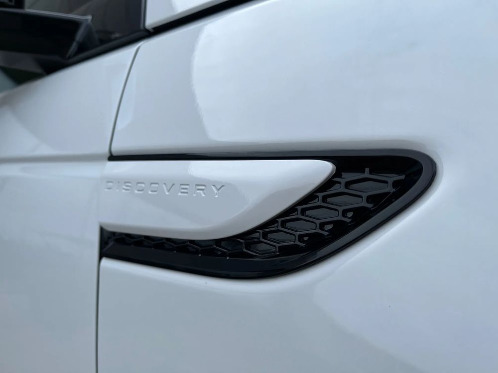 Land-Rover Discovery-Sport 2.0 Diesel 180 KM — zdjęcie 4