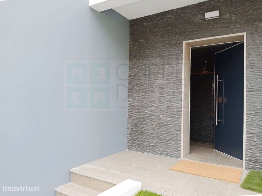 Moradia nova T4, com piscina, em Alverca, Vila Franca de Xira, Lisboa-32