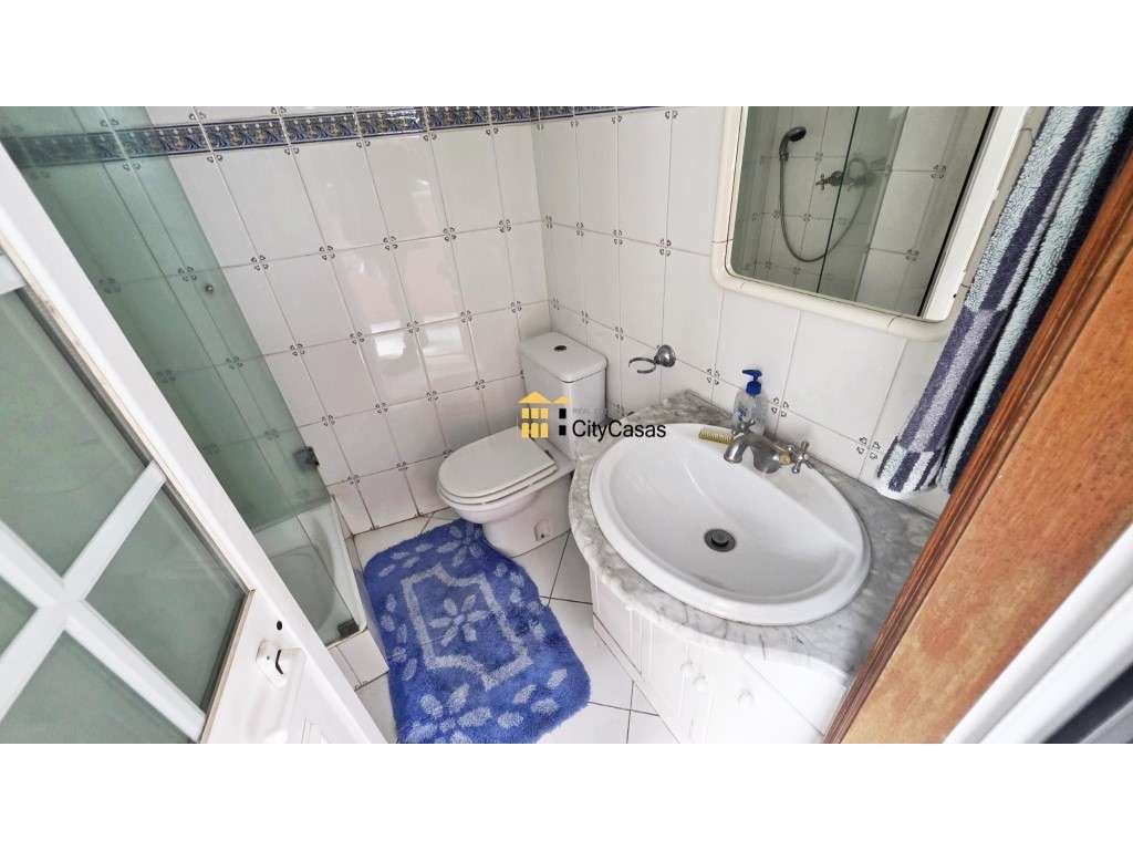 Vivenda de 4 Frentes com 3 Suítes, Garagem e Terreno | Gaia-15