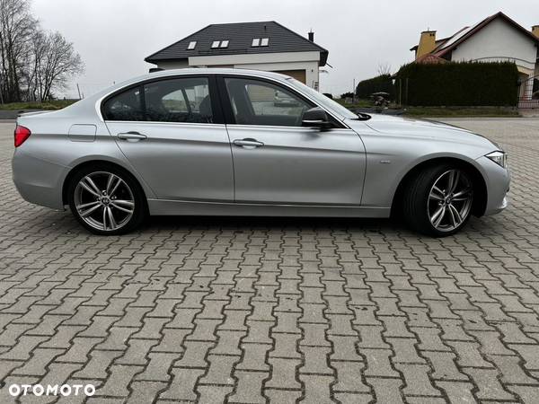 BMW Seria 3 320d M Sport - 5