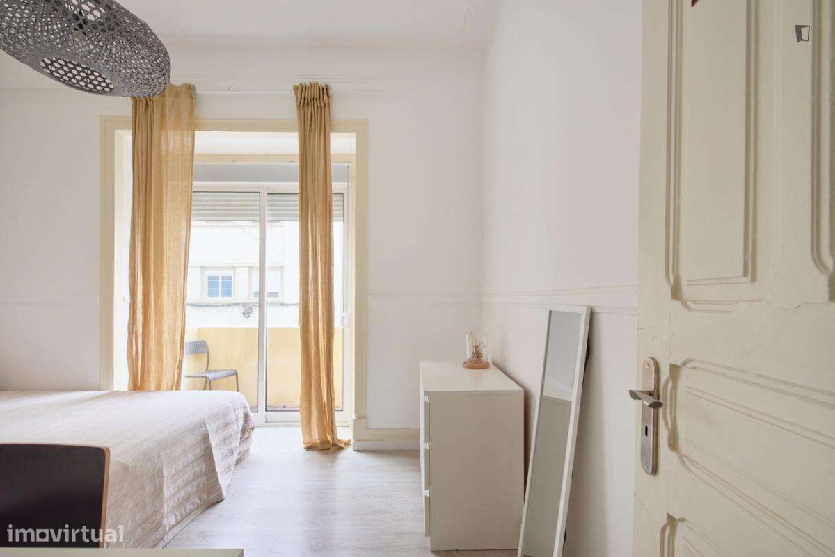 Quarto - localizado em Alameda Lisbon - Grande imagem: 4/10