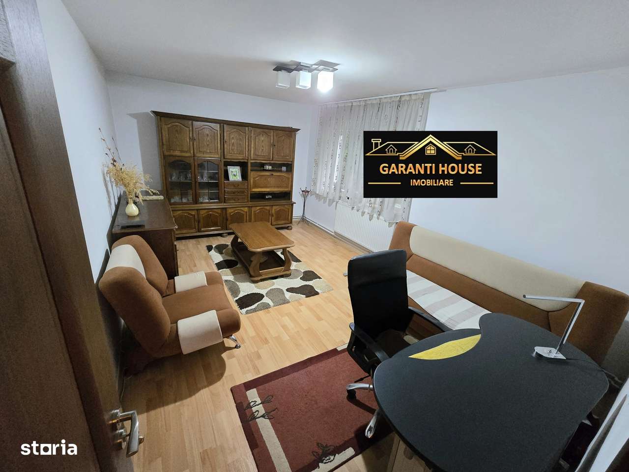 Zona Europa, apartament cu 3 camere, garaj, boxa subsol, 105 000€ neg. - Imagine principală: 3/8