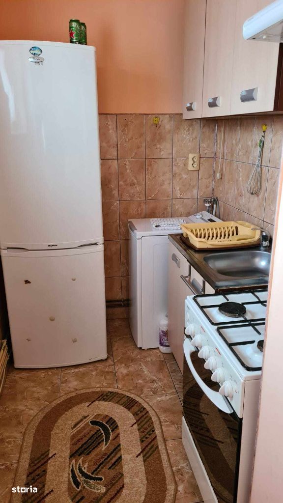 Apartament 2 camere, 38 mp utili, etaj 3, Sfanta Vineri