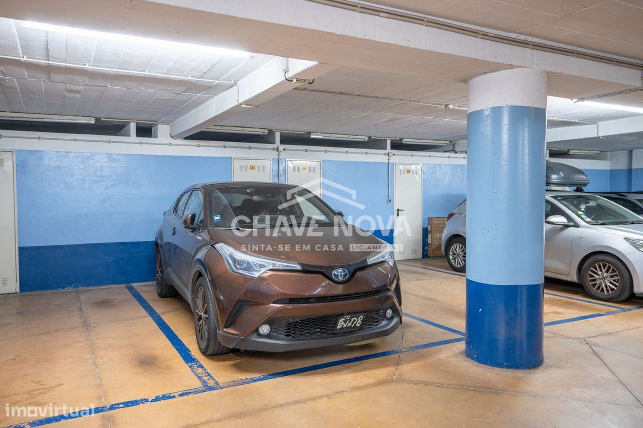 T2 Duplex no Último Andar com Varanda – Polo Universitário do Porto-24