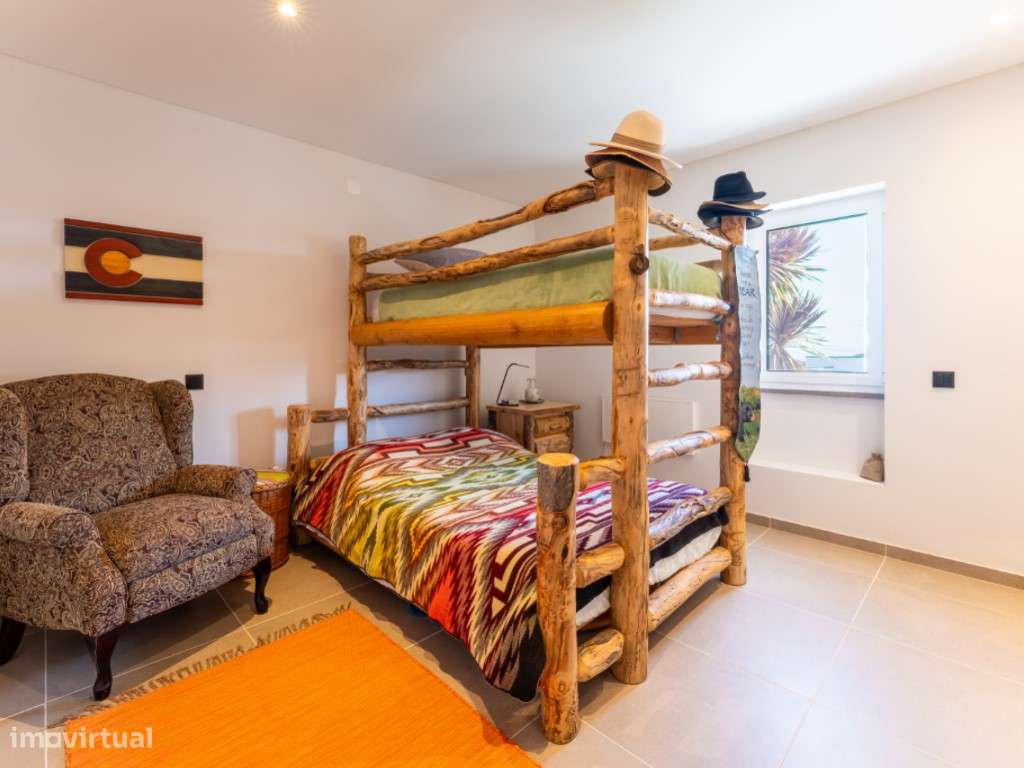 Moradia T3 com Piscina e Próxima do Mar na Serra do Bouro-14