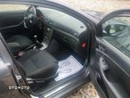 Toyota Avensis 1.8 VVT-i Combi Sol - 19