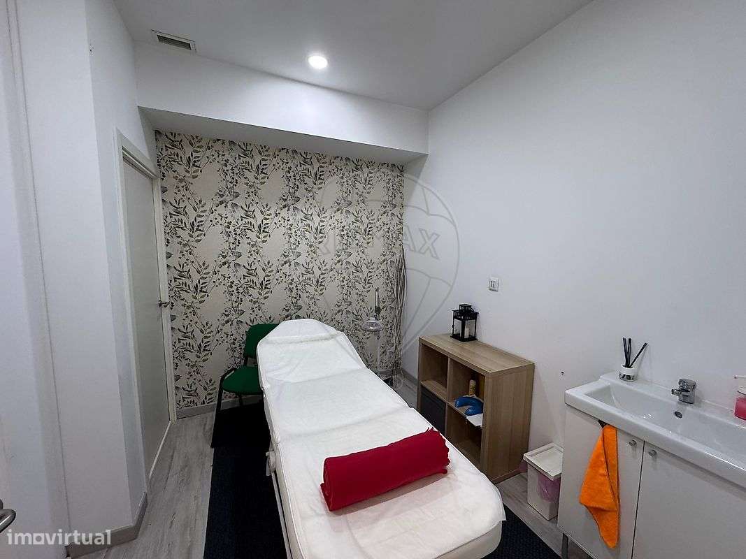 Loja  para arrendamento - Grande imagem: 2/12