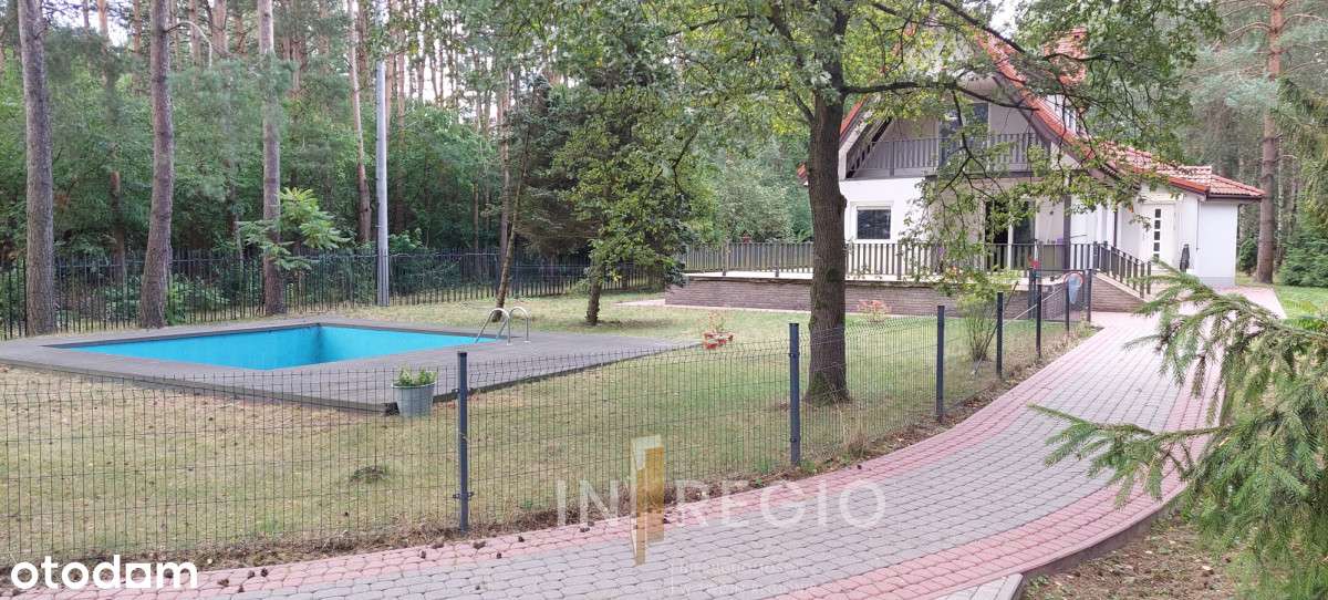 Dom z ogrodem, garażem i basenem – Rydzynki-5