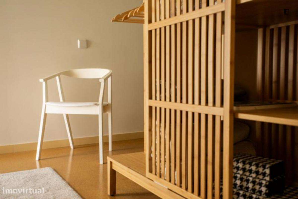 Apartamento com 3 quartos - localizado em Cedofeita Porto - Grande imagem: 4/10