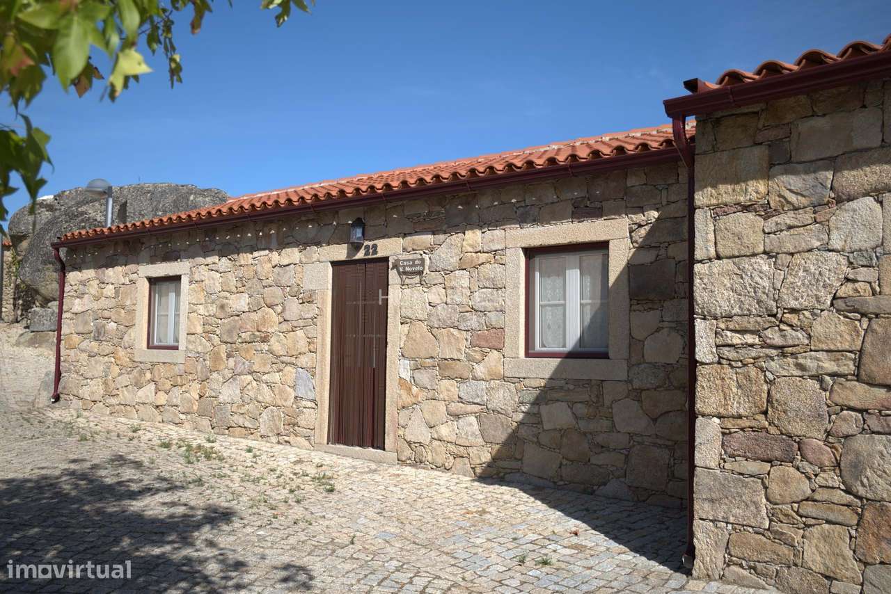 Conjunto de Casas de Aldeia para Turismo Rural – Vale do Côa-33
