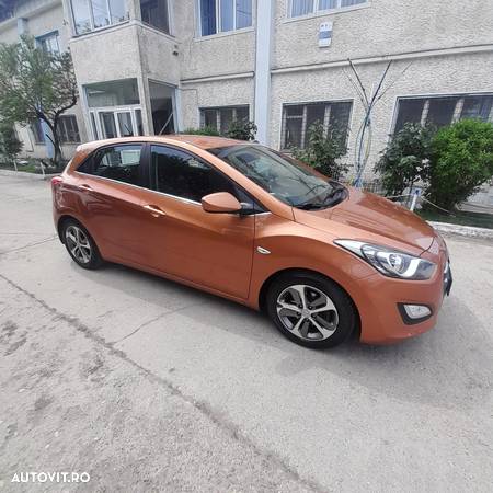 Hyundai I30 1.6 CRDi DPF 5DR MT Highway - 5