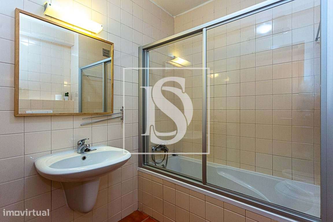 Apartamento T2 com piscina-19