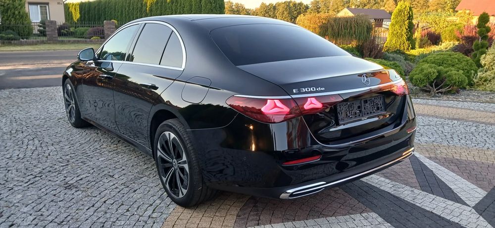 Mercedes-Benz E W214 (2023-) 300de 4Matic 9G-TRONIC Edition AVANTGARDE 2024