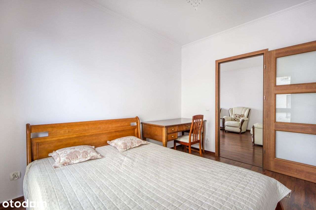 Wrocławska, trzy pokoje w apartamentowcu-7