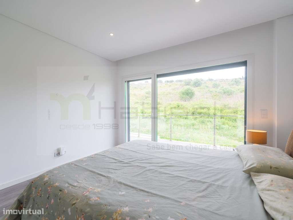 Moradia T4+1 moderna em Vale Grande, Odivelas-29
