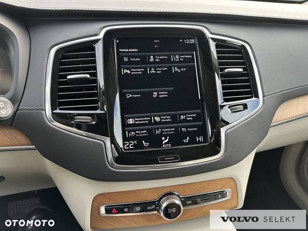 Volvo XC 90 - 16