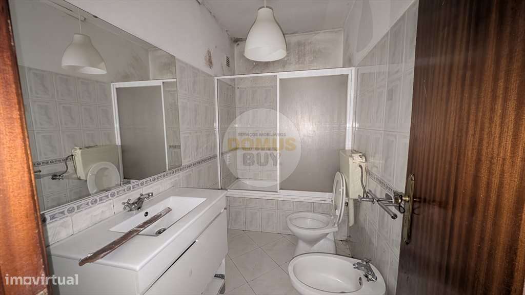 APARTAMENTO T1 | CAVE | PARA REMODELAÇÃO - CRUZ DE PAU-11