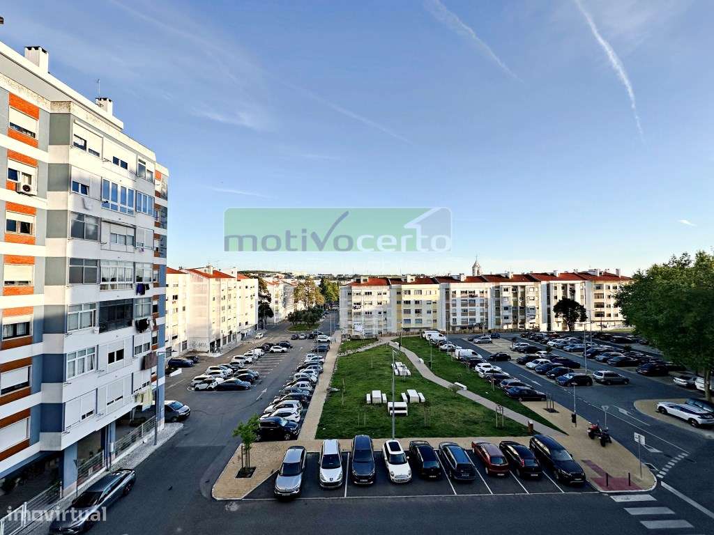 T2 Luminoso no Cacém com Varanda. Perto da Escola Secundária Gama B...-18