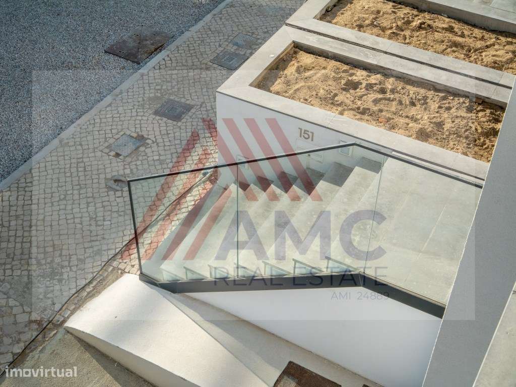 VENDE-SE MORADIA T3 NOVA COM PISCINA PRIVATIVA E GARAGEM-49