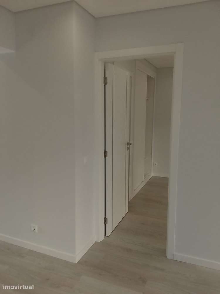 Apartamento T3 totalmente renovado - Baixa de Faro - Grande imagem: 5/46