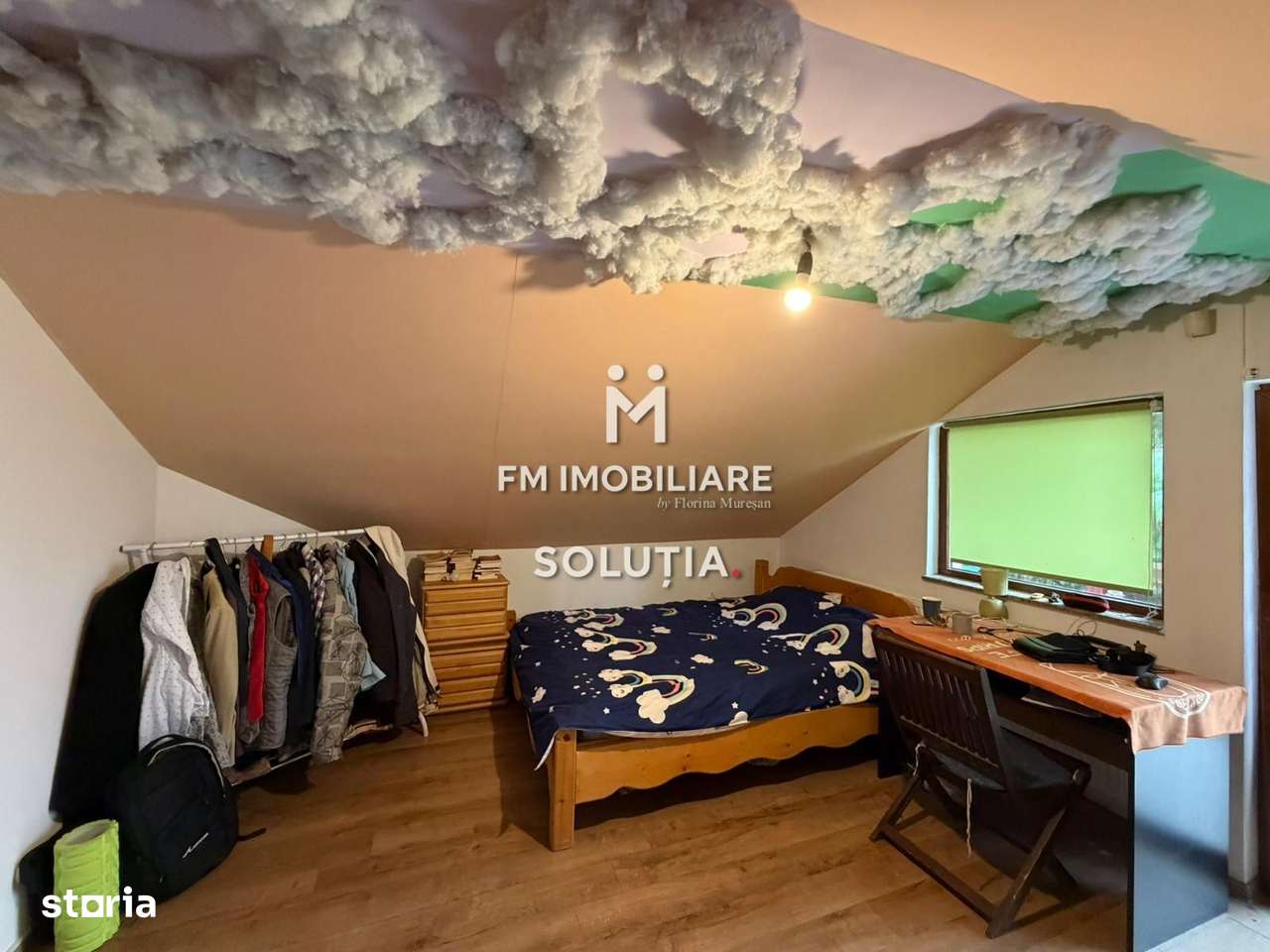 Casă de  vânzare cu vedere panoramică-16