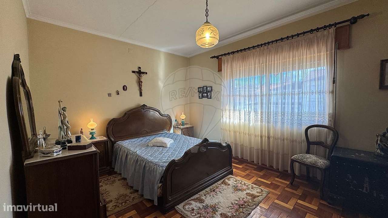 Moradia T4 para venda-17