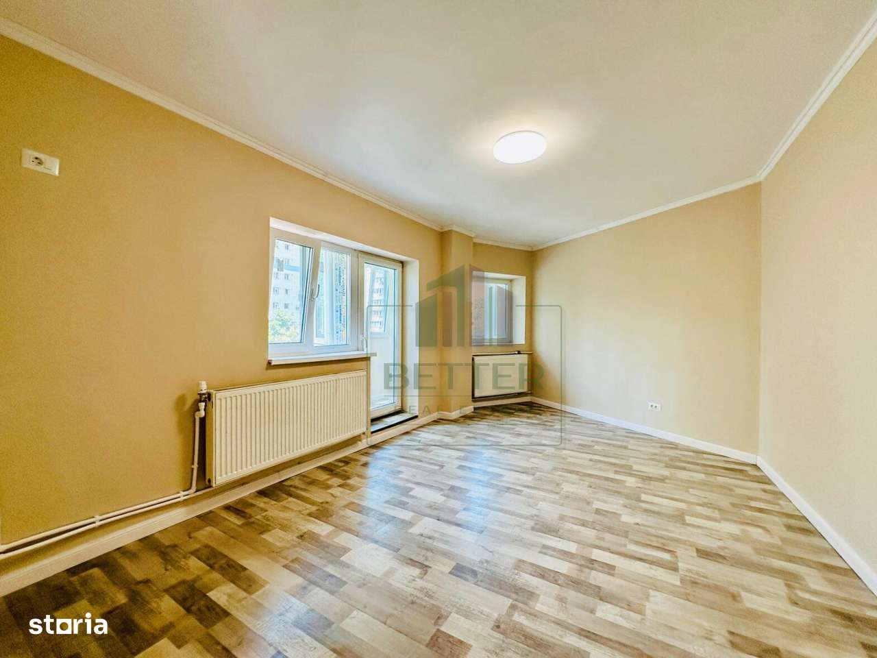 Apartament 3 camere renovat, 280 m metrou Apărătorii Patriei-0