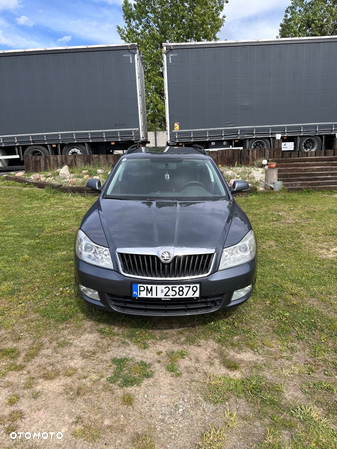 Skoda Octavia Combi 2.0 TDI DPF FAMILY - 1