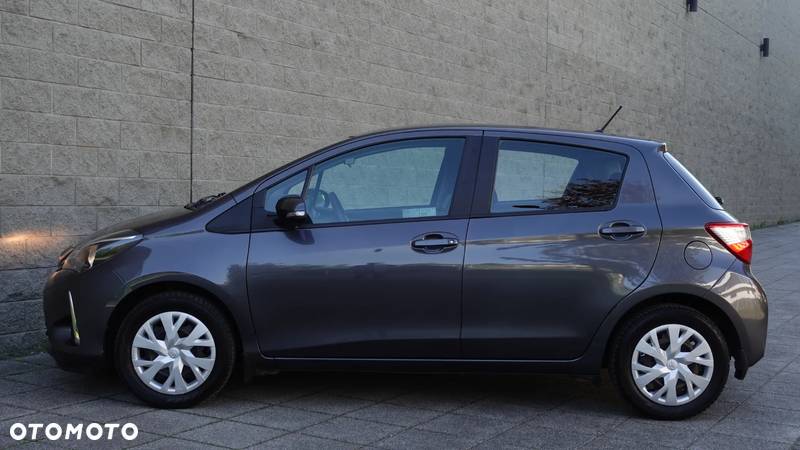 Toyota Yaris 1.0 Premium - 10