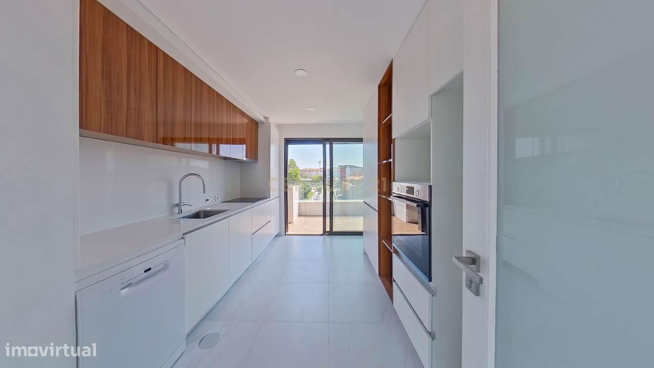 T3 Recuado com 2 terraços (1 vista mar) e Box 2 carros em Espinho - Grande imagem: 2/60