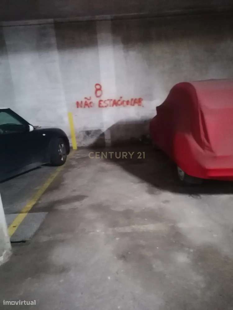 EM BEJA -CENTRO- Oportunidade única de adquirir um lugar de  estaciona - Grande imagem: 4/4