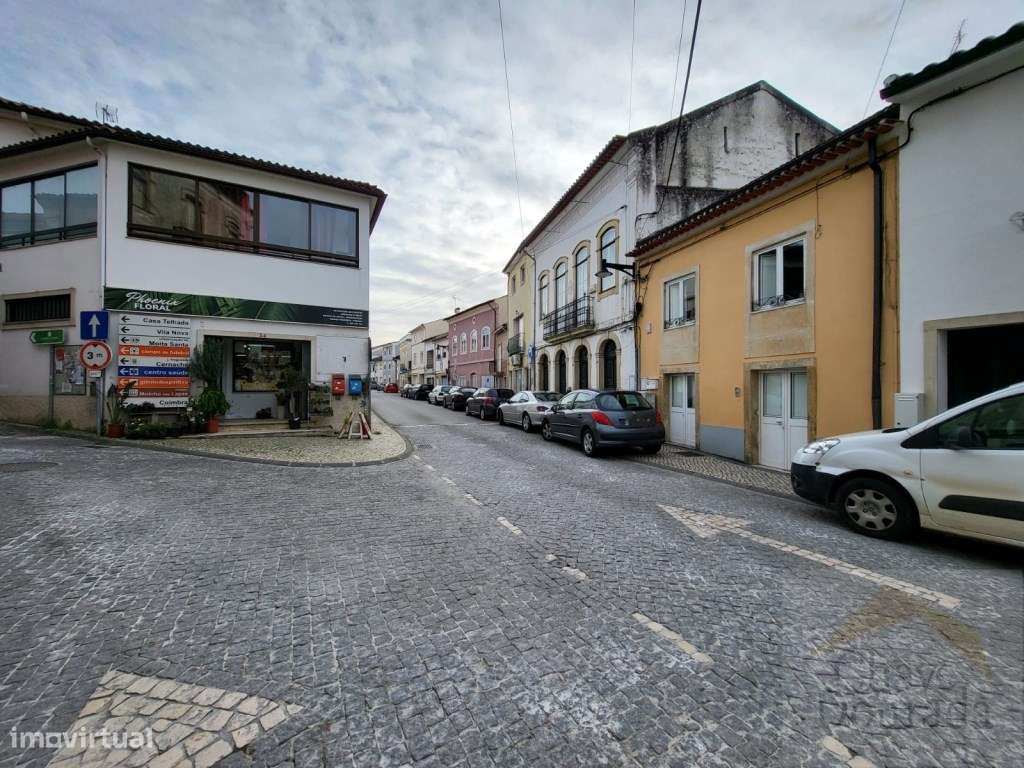 Moradia para recuperação total - centro de Cernache - Grande imagem: 5/8