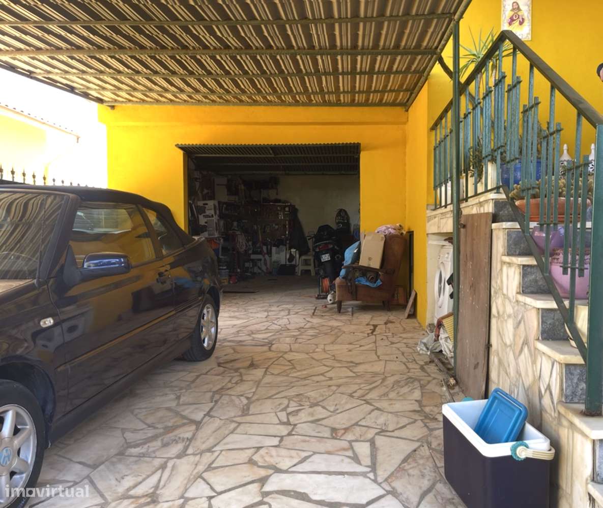 OPORTUNIDADE ÚNICA! Moradia T4 com Suite e Vista Desafogada .-17